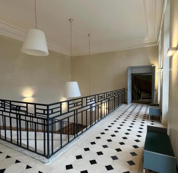 Апартаменты Deluxe 1 Спальня, Appartement Charles Le Brun, Face Au Château De Versailles, Avec Parking Privé
