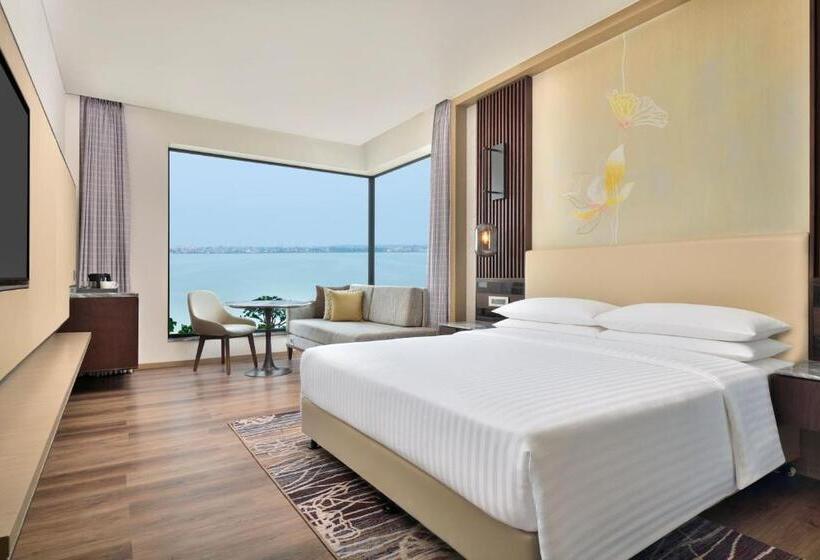Номер Executive Кровать Кинг, Courtyard By Marriott Gorakhpur