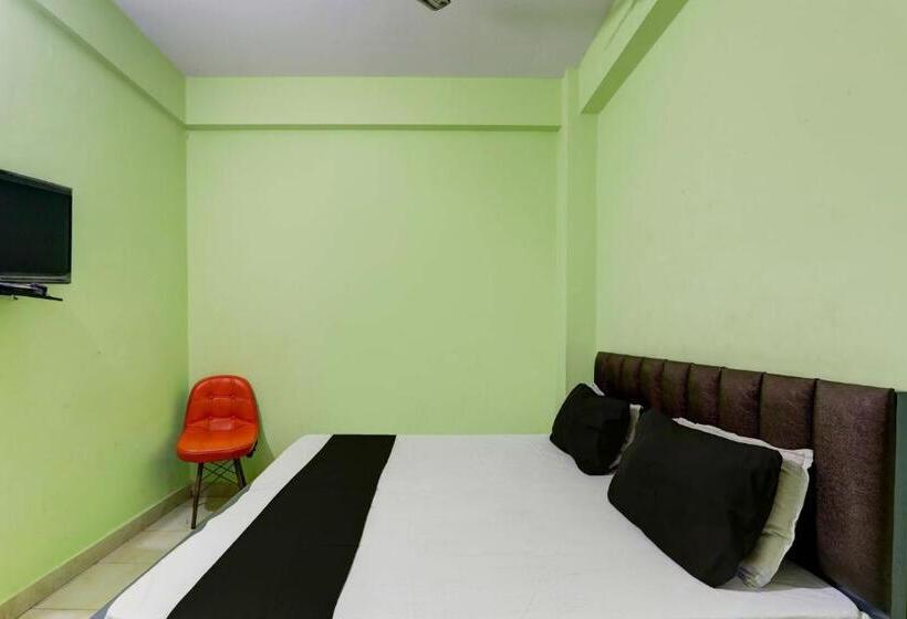 Трехместный Номер Классика, Oyo Flagship Hotel New Kadambari