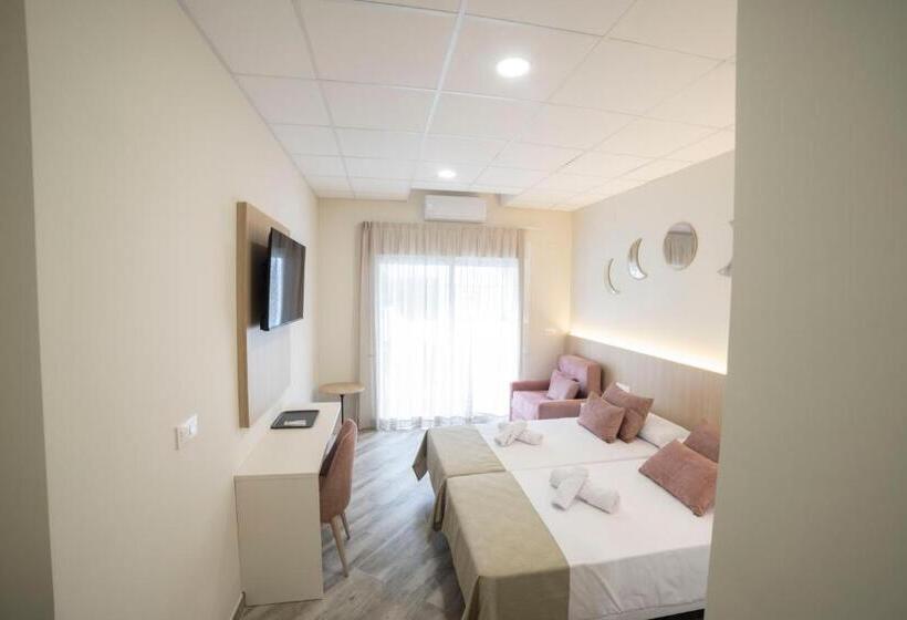 اتاق استاندارد با تراس, Hostal Altea Karma