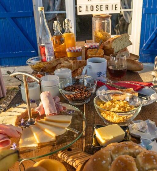 Номер Стандарт, La Closerie Du Chêne Bleu