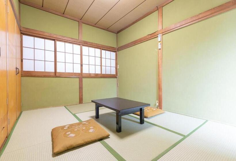 اتاق استاندارد سه نفره, Hanamizuki