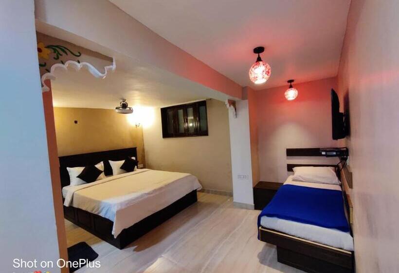 标准三人间, Hill Side Cottage,mount Abu