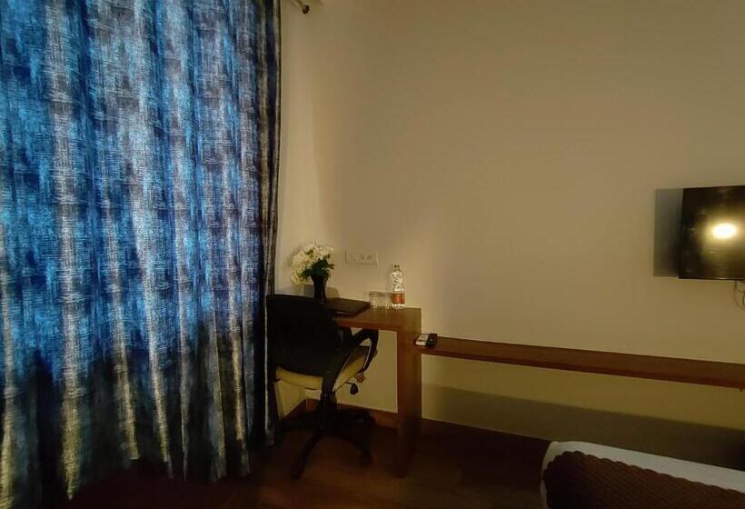 Номер Стандарт, The Emporio A Corporate Suites