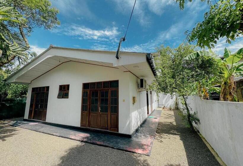 标准间带阳台, Hanguk Villa Madiha