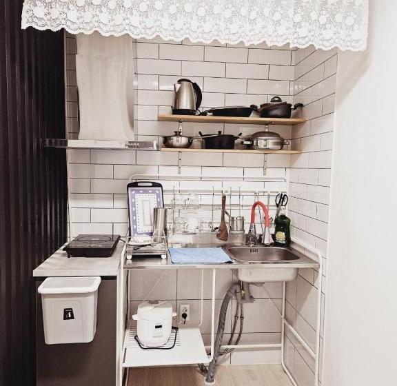 Семейный Номер, Mo Guesthouse