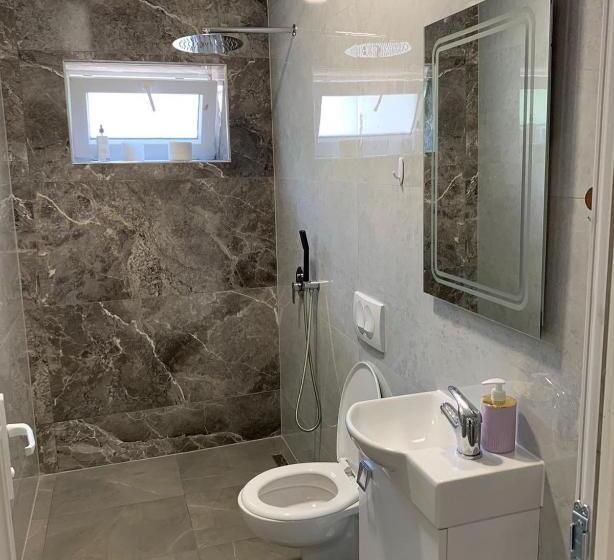 Номер Стандарт Трехместный, Stonehouse Villa