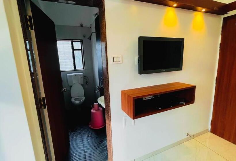 豪华房间, Gulmohar Resort & Spa