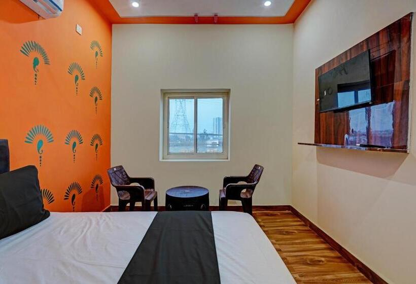 三人经典房间, Oyo Royal Orbit Inn