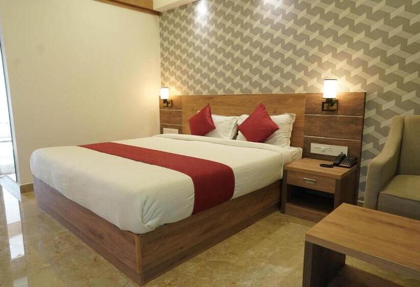 디럭스 룸, Vkj Inn Aluva