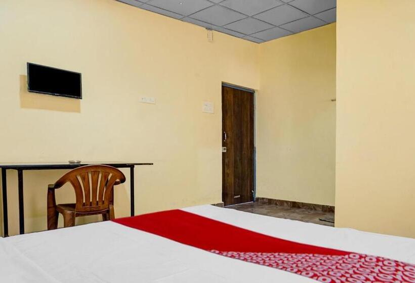 Трехместный Номер Классика, Oyo 82081 Hotel Sunrise