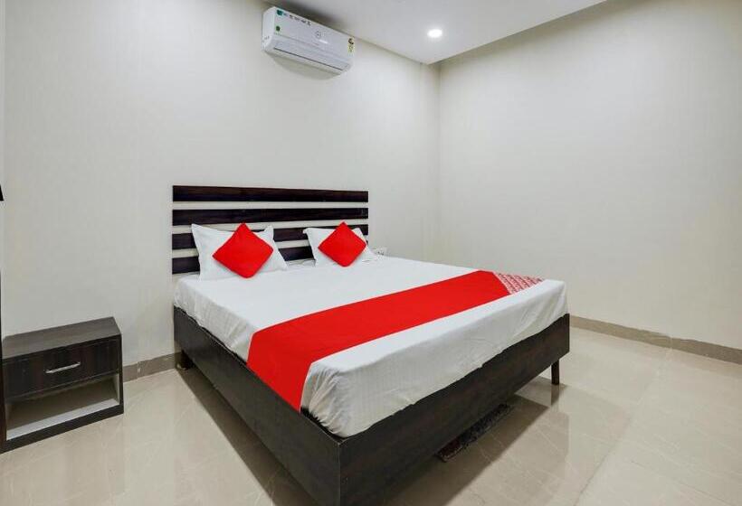 Трехместный Номер Классика, Oyo Hotel Deepali Inn