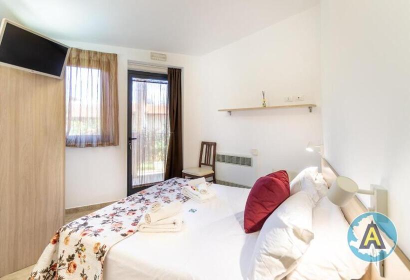 اتاق استاندارد, Isola Felice