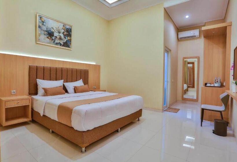 Номер Deluxe, The Horizontal Hotel Pacitan