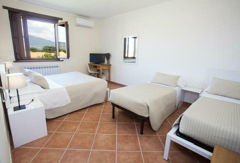4인용 스탠다드 룸, Assisium Agriturismo