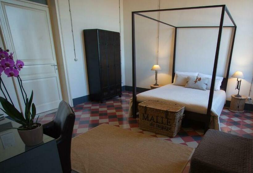 اتاق استاندارد با تخت بزرگ, Le Stanze Del Capostazione
