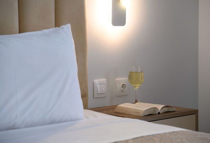 Номер Стандарт Вид на Сад, Ninos Grand Beach Resort