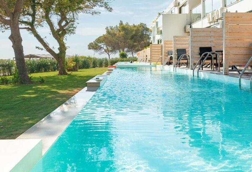 Люкс Deluxe Вид на Море, Ninos Grand Beach Resort