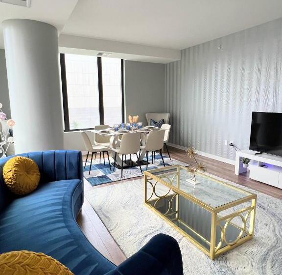 Апартаменты 3 Спальни, Premier Escape Tysons 4 Beds