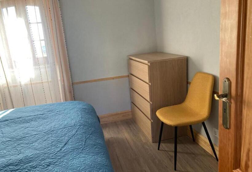 Дом 2 Спальни, A Casa Amarela Guesthouse