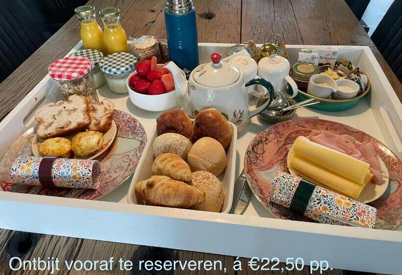 스탠다드 룸, Het Zwaluwnest