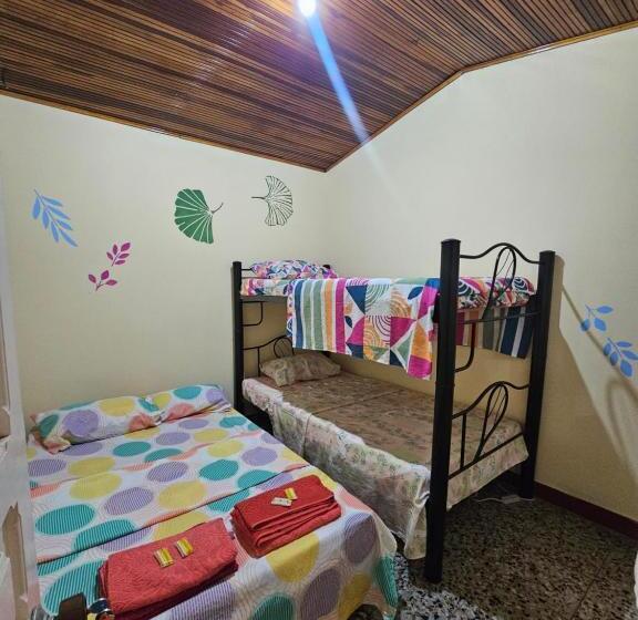 Четырехместный Номер Классик, El Cacique Villeta