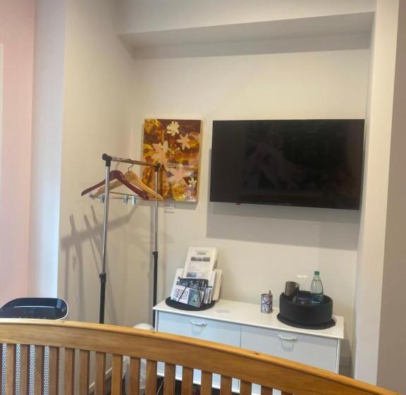 Номер Deluxe, Stay At The Art Gallery