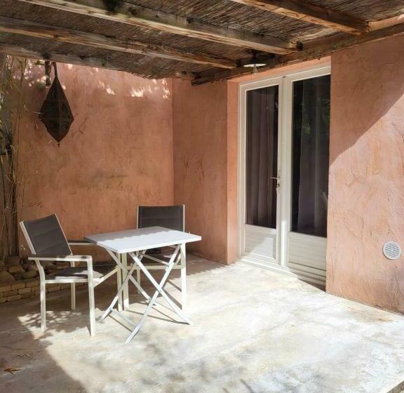 Студия Deluxe, Studios Et Chambre La Sauvasse