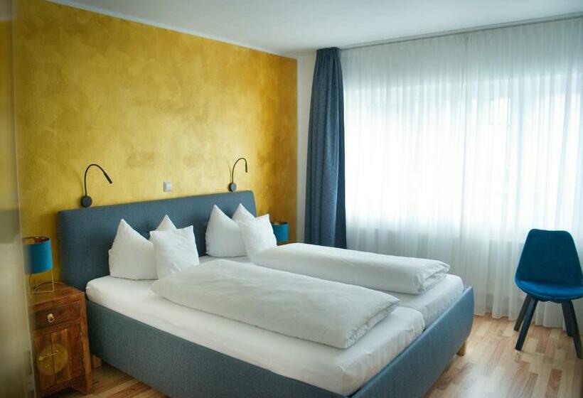 带阳台的豪华间, Pension & Seminarhaus Haus Am Fluss