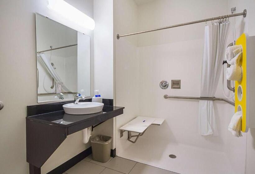 Chambre Standard Adaptée aux Personnes à Mobilité Réduite, Motel 6south Bend, In  Mishawaka