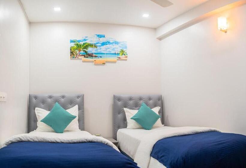 اتاق لوکس, Tour Inn