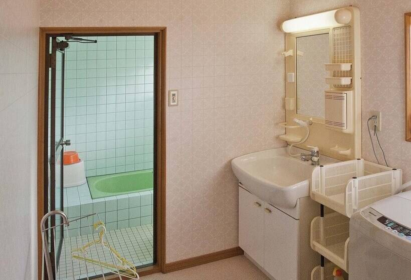 Дом 3 Спальни, Dormitory Sandanya Guest House