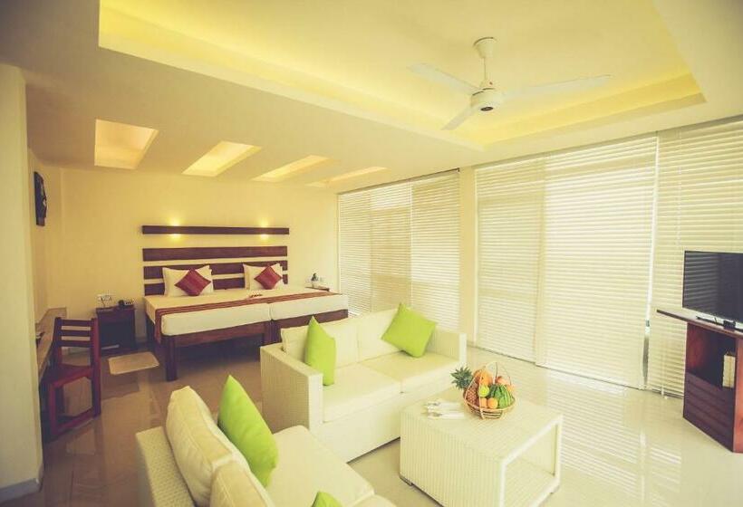 Люкс Повышенной Комфортности, Beacon Beach Hotel Negombo