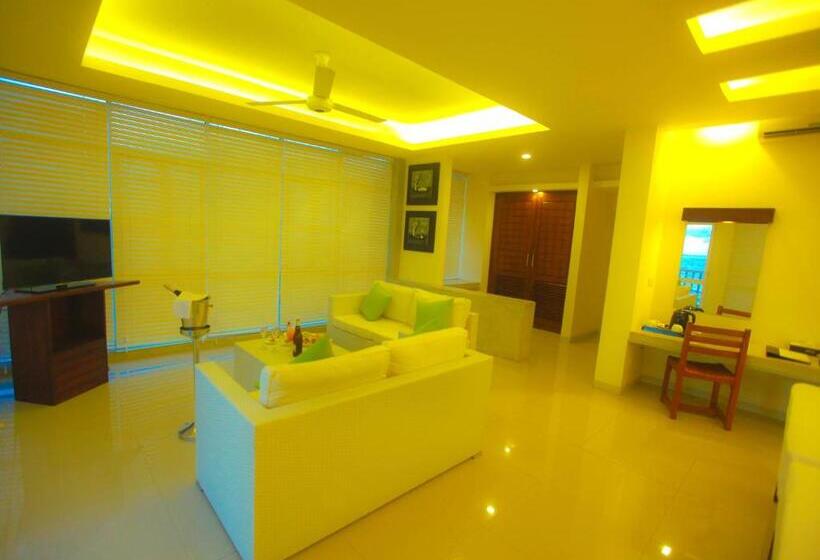Люкс Повышенной Комфортности, Beacon Beach Hotel Negombo