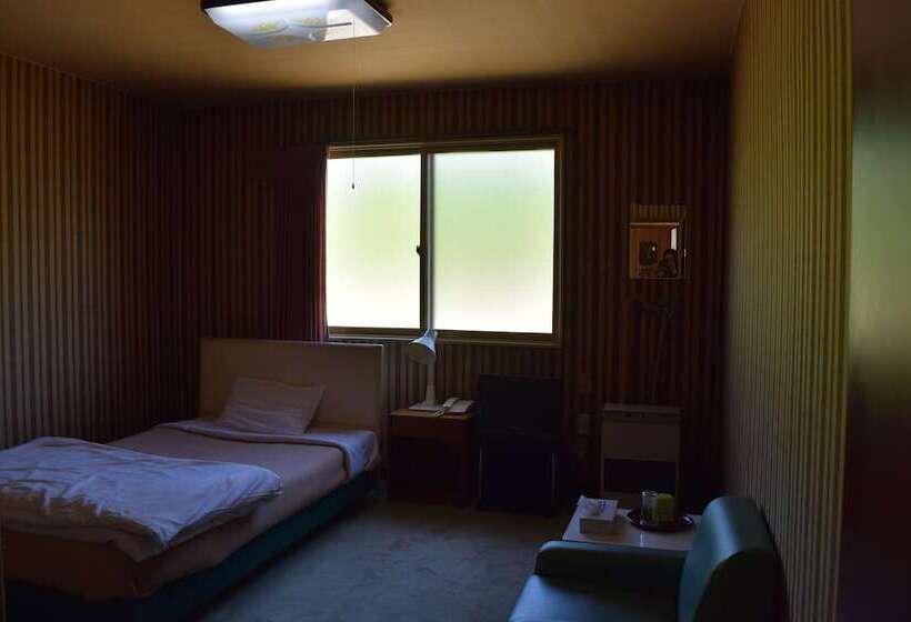 标准单人间, Business Hotel Koraku