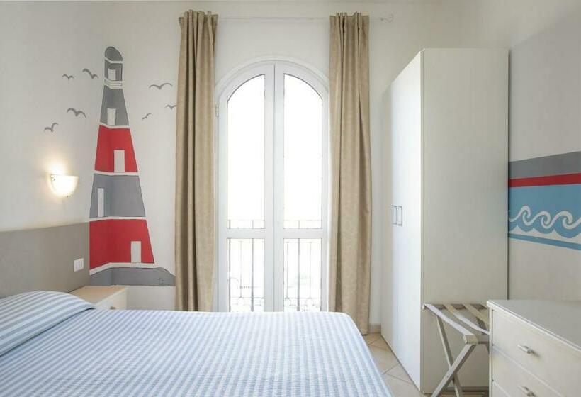 اتاق استاندارد چهار تخته, Muma Hostel