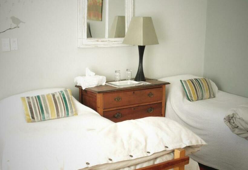 Номер Стандарт, The Lighthouse Guesthouse