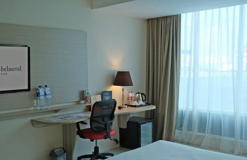 디럭스 룸 도시 전망, Swiss Belhotel Makassar