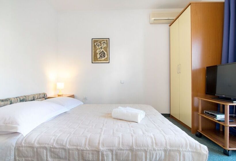 Номер Economy, Beachfront Villa Mediteran
