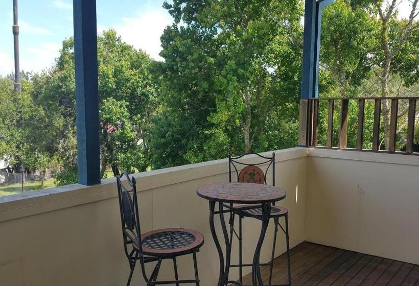 Апартаменты 1 Спальня, Coppers Hill Private Accommodation