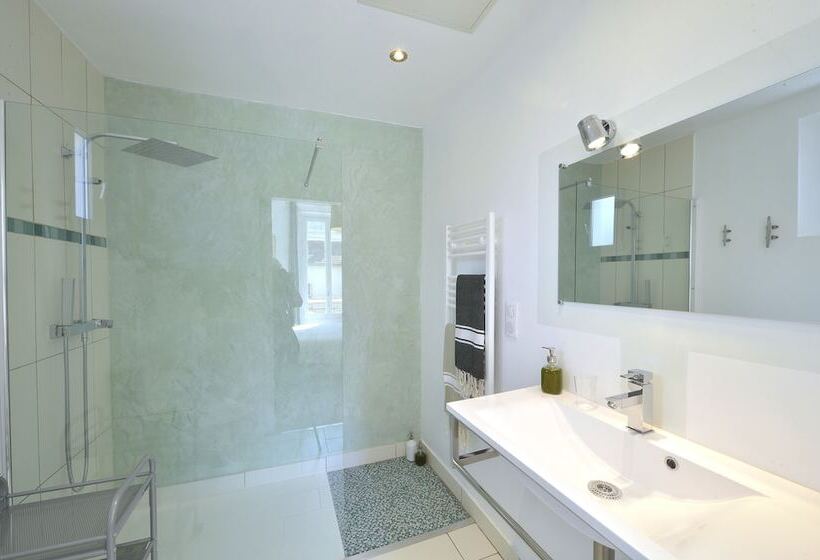 غرفة قياسية مطلّة علي الحديقة, B&b Villa Du Roc Fleuri