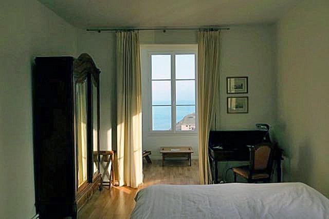 اتاق استاندارد با چشم‌انداز دریا, Auberge Du Vieux Puits
