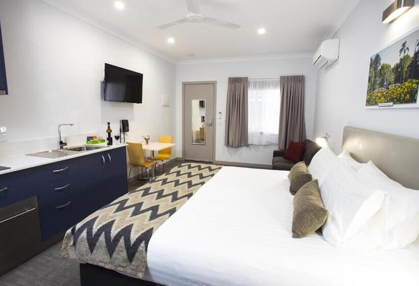 اتاق سوپریور با تخت بزرگ, Altitude Motel Apartments