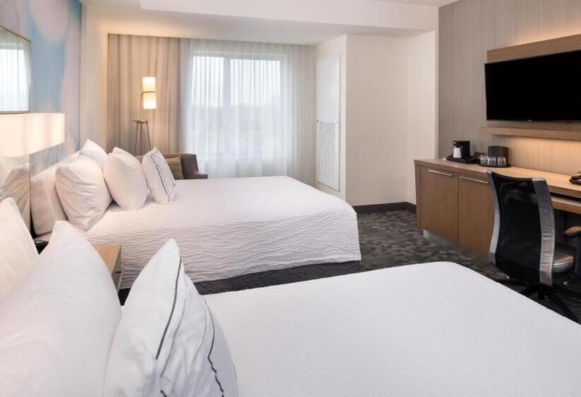 Номер Стандарт, Courtyard By Marriott Detroit Farmington