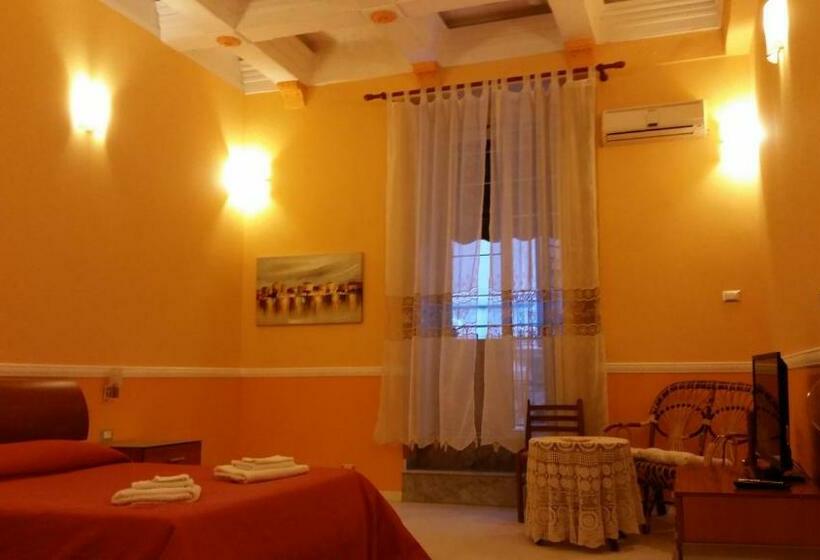 اتاق لوکس سه تخته, Gorizia