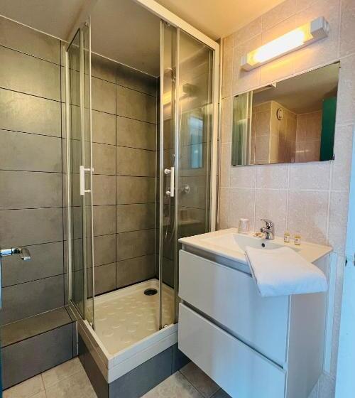 Номер Стандарт, Hôtel Le Forestia