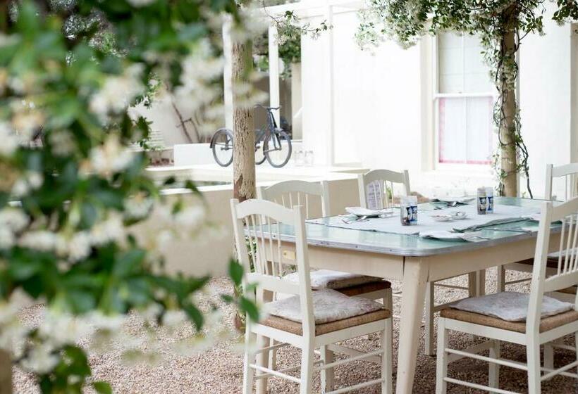스위트, Prince Albert Country Stay