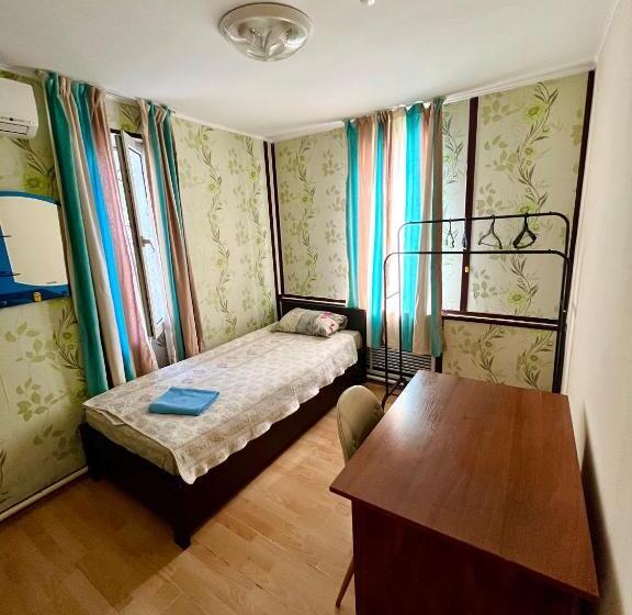اتاق اکونومی یک تخته, Esentai Hostel