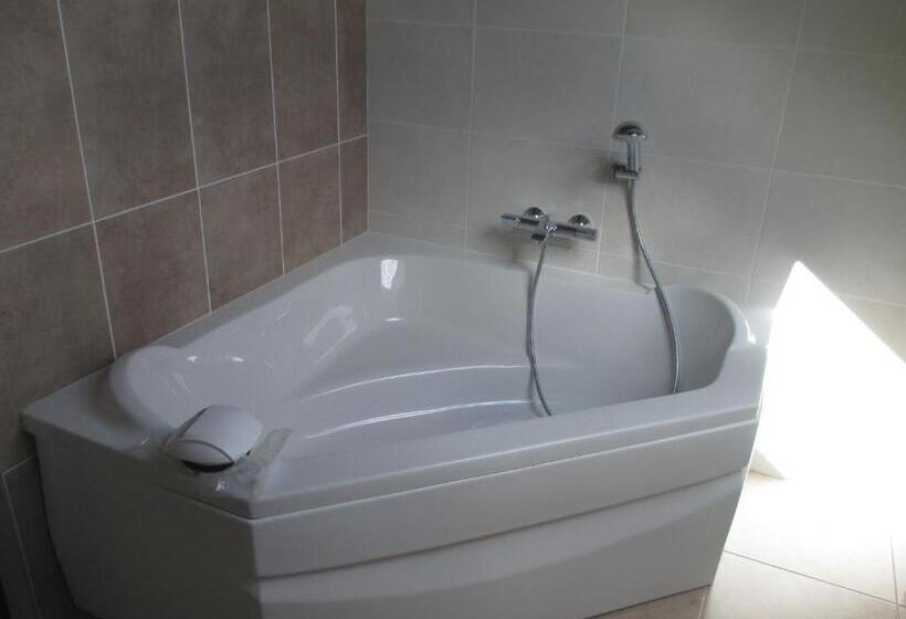Номер Престиж, Hôtel Le Saint Martin