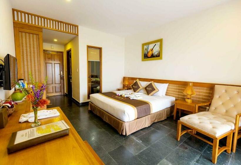 اتاق لوکس با چشم‌انداز دریا, Sonata Resort & Spa